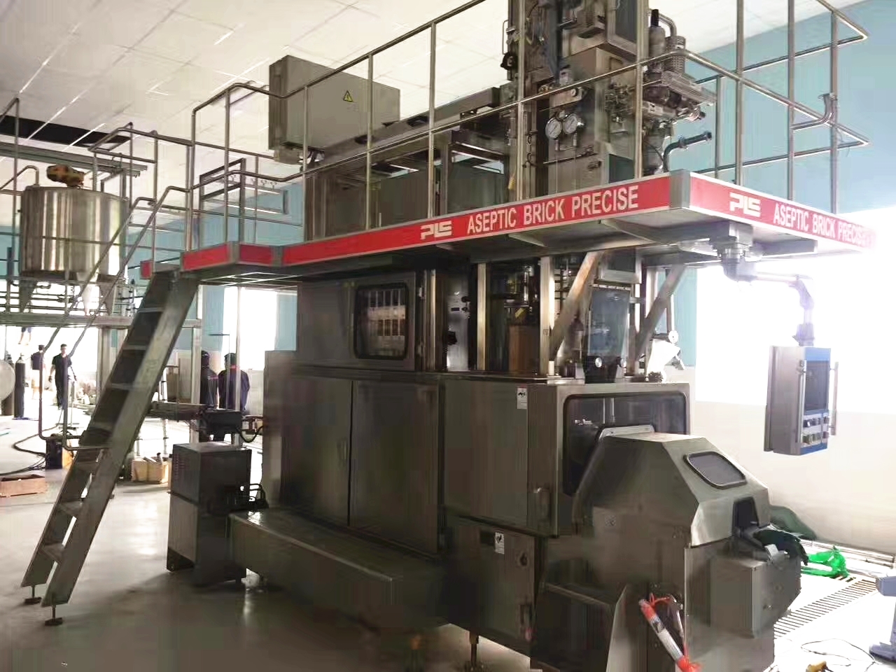 UHT milk production line installation and technical support