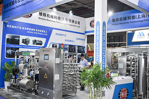 exhibition of beverage production line equipment